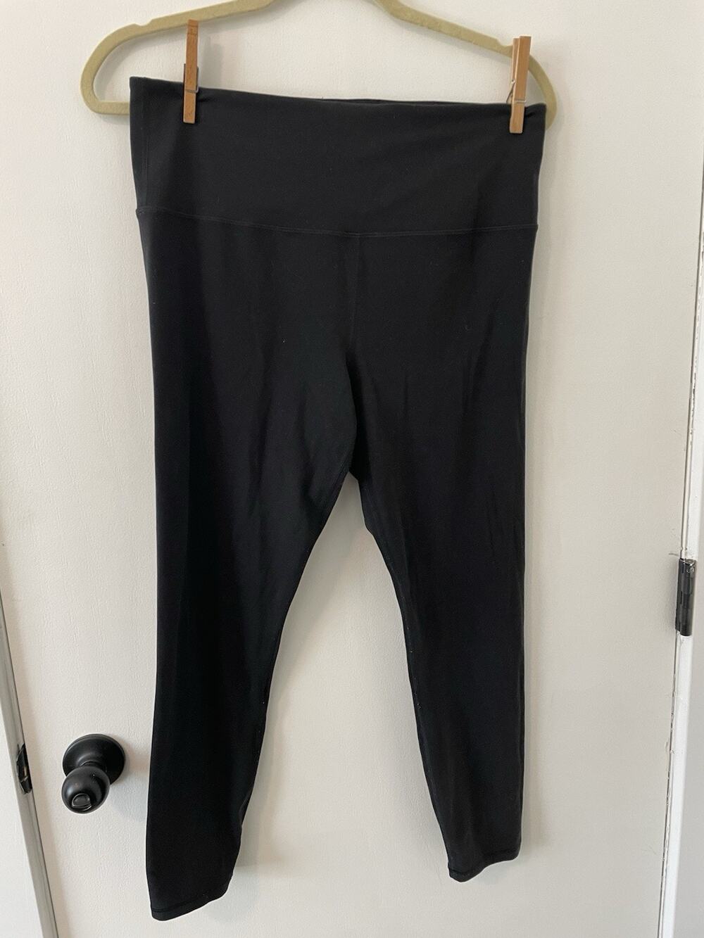 Athleta Womens Sz M Ultra High Rise Elation 7/8 Tight Solid Black 0001